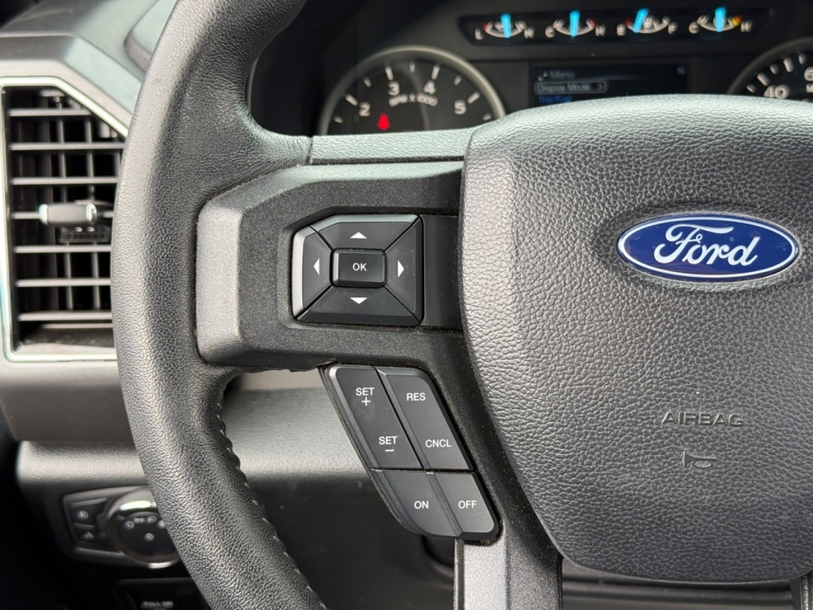 2020 Ford F-150 XLT, 39153, Photo