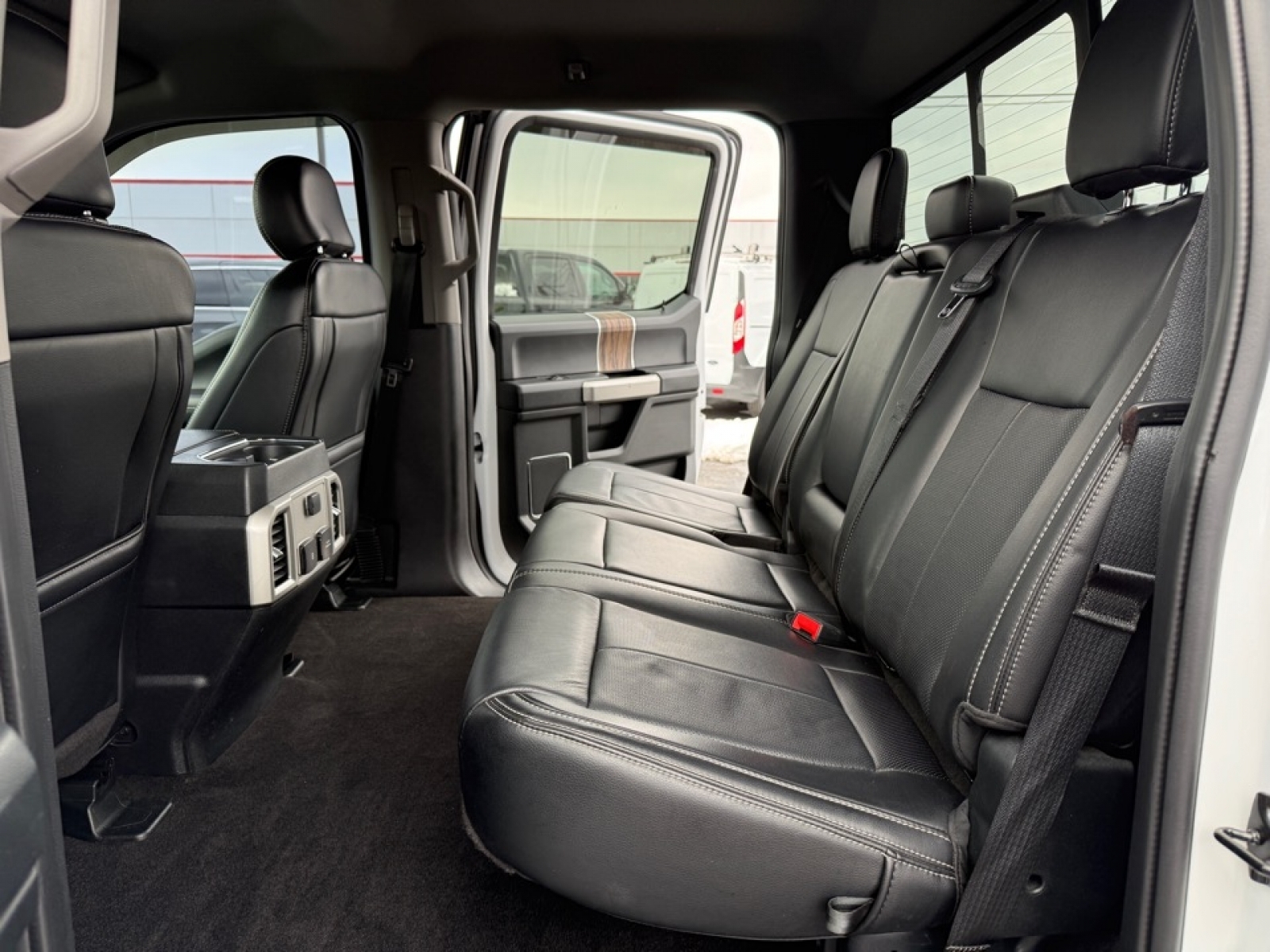 2020 Ford F-150 LARIAT, 39506, Photo