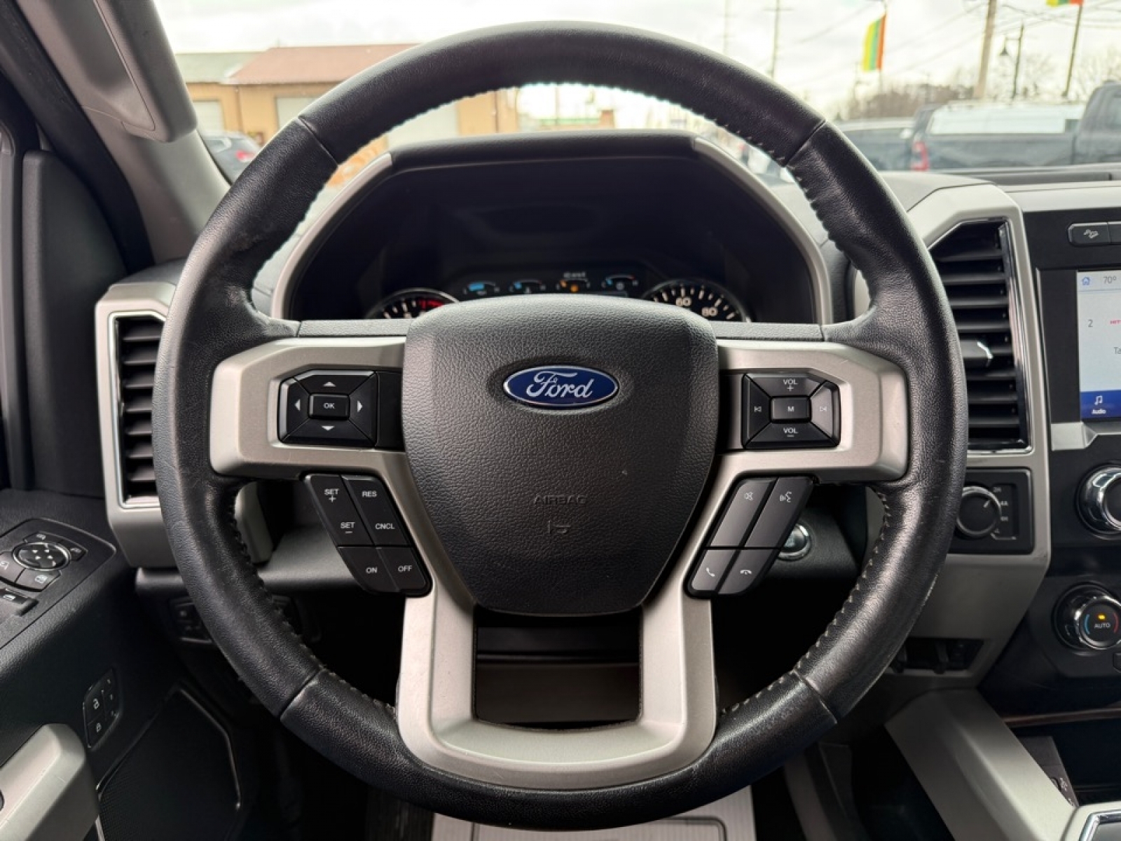 2020 Ford F-150 LARIAT, 39506, Photo