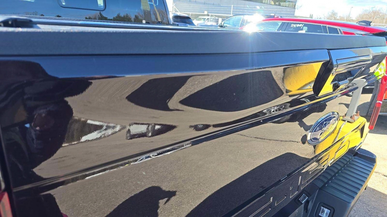 2020 Ford F-150 LARIAT, 39811, Photo