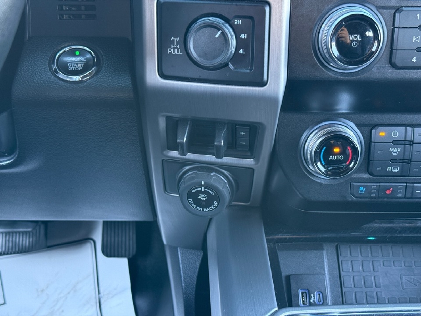 2020 Ford F-250 Platinum, 39139, Photo