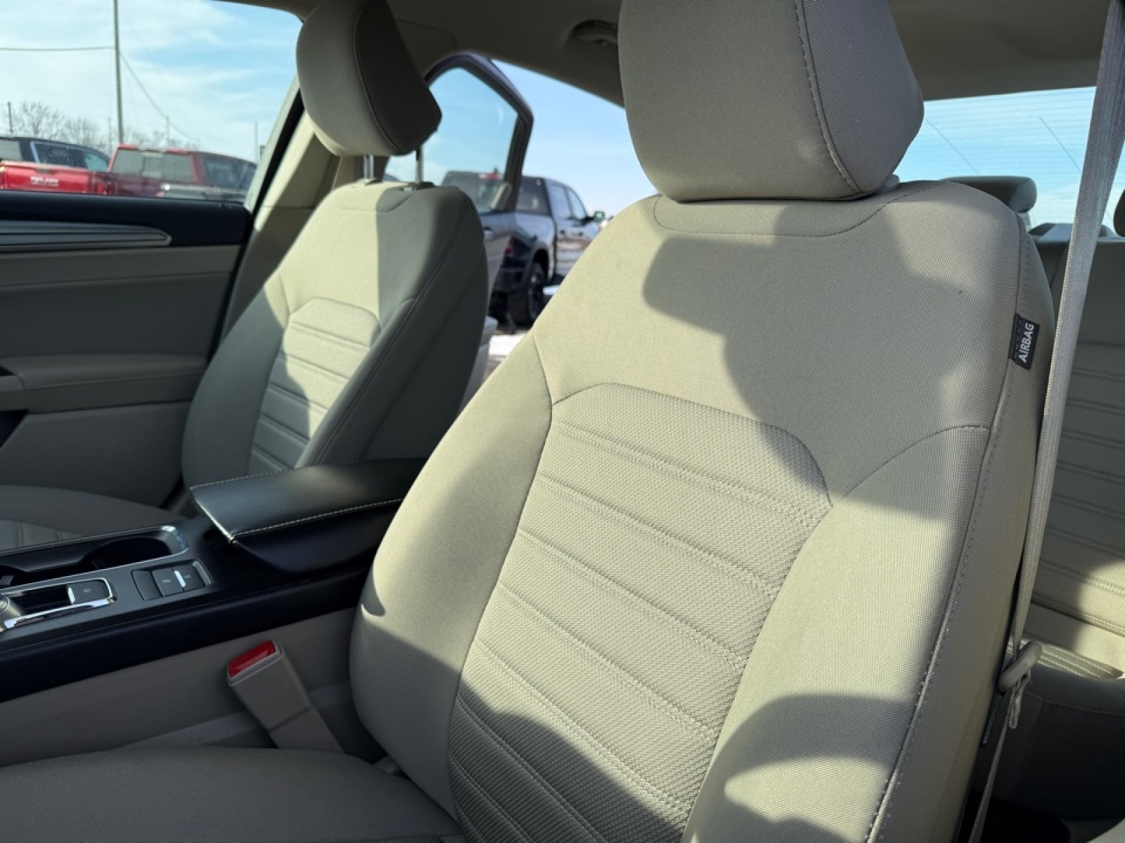 2020 Ford Fusion SE, 39253, Photo