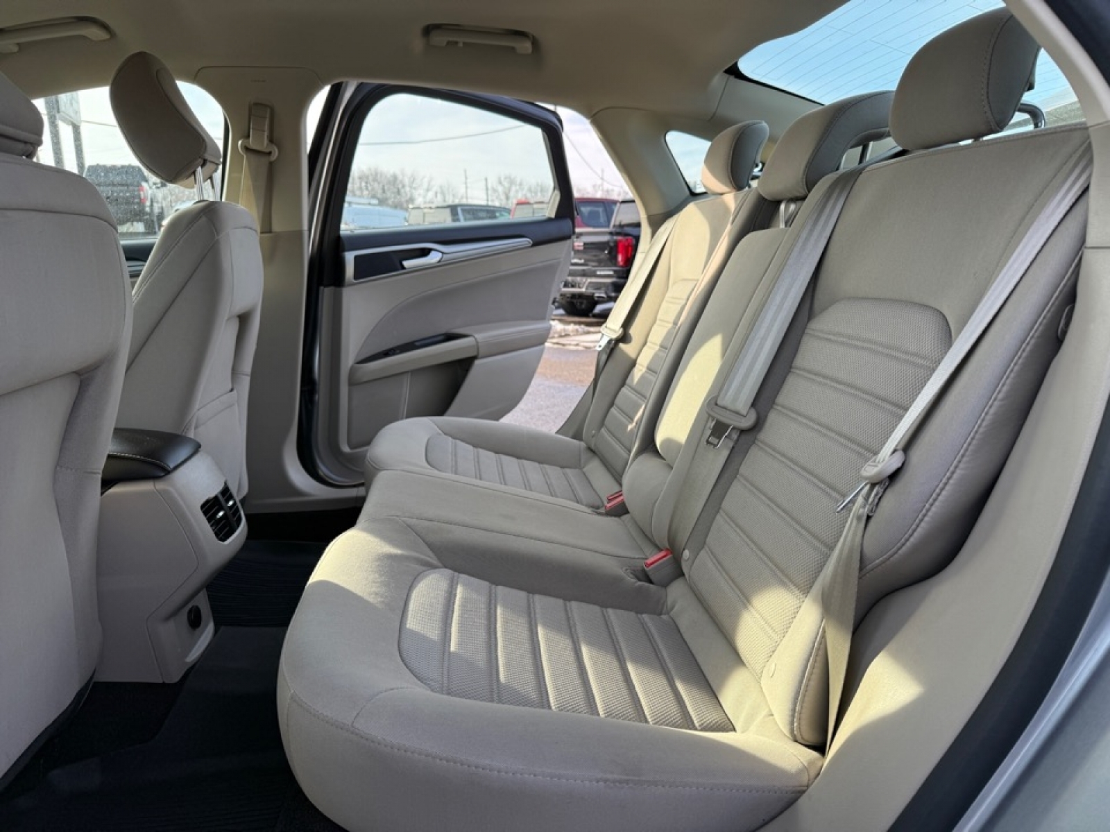 2020 Ford Fusion SE, 39253, Photo