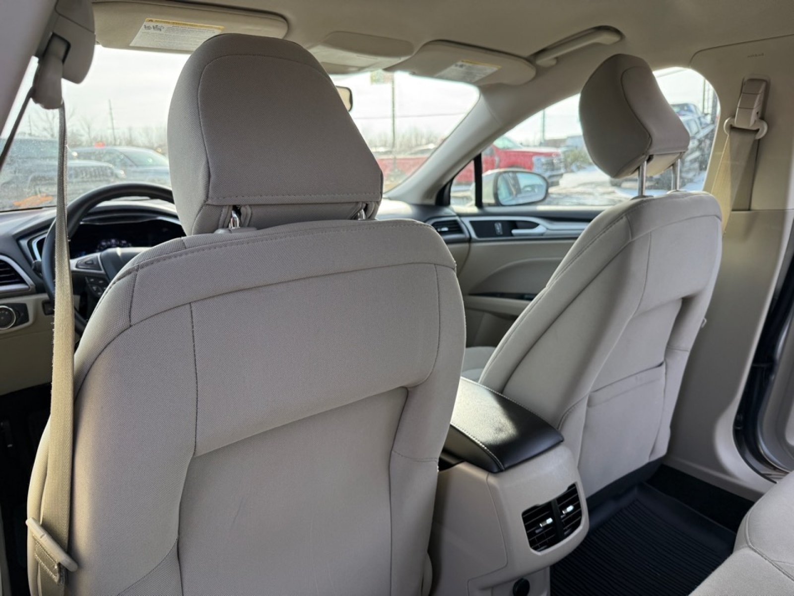 2020 Ford Fusion SE, 39253, Photo