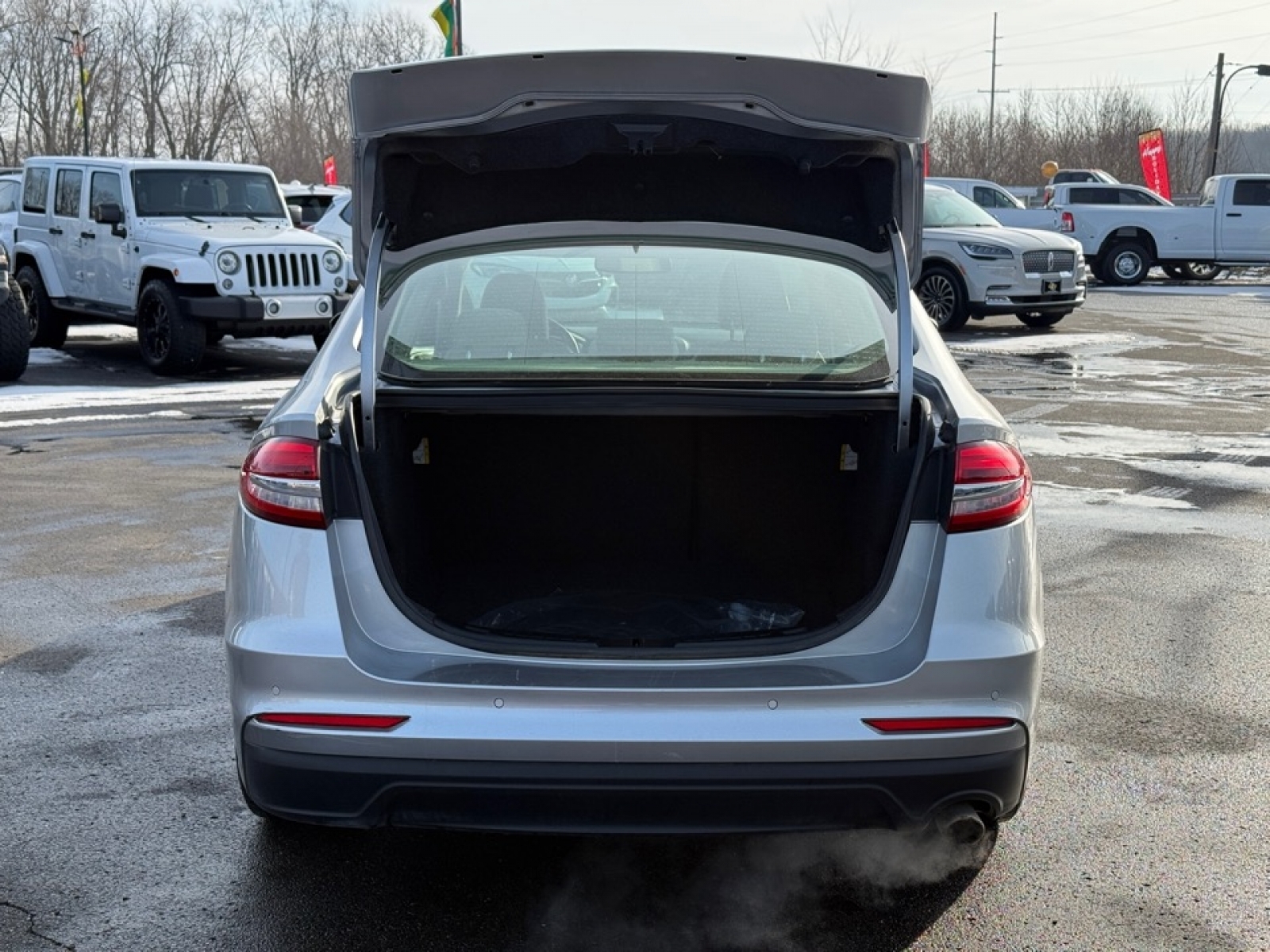 2020 Ford Fusion SE, 39253, Photo