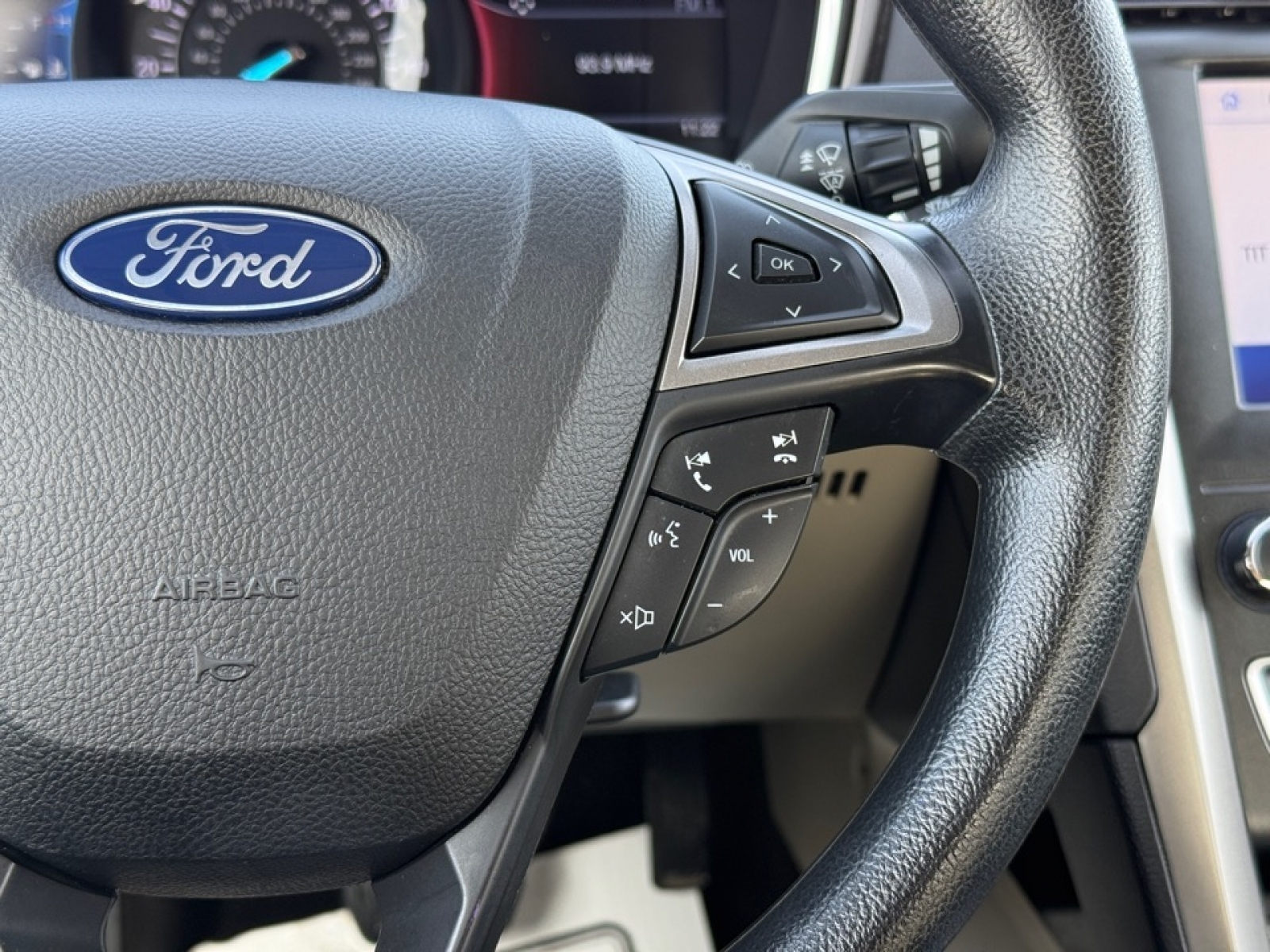 2020 Ford Fusion SE, 39253, Photo