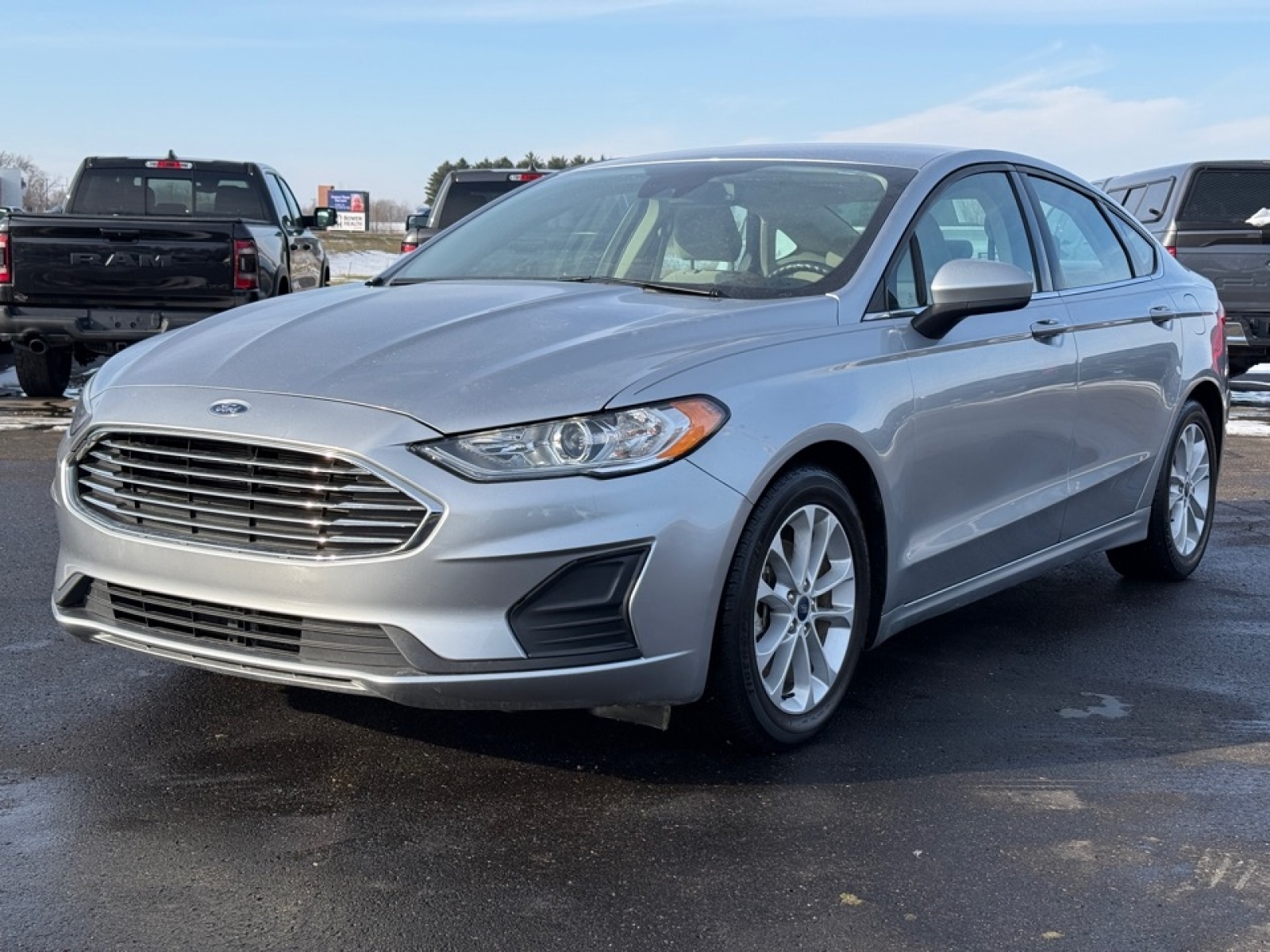 2020 Ford Fusion SE, 39253, Photo