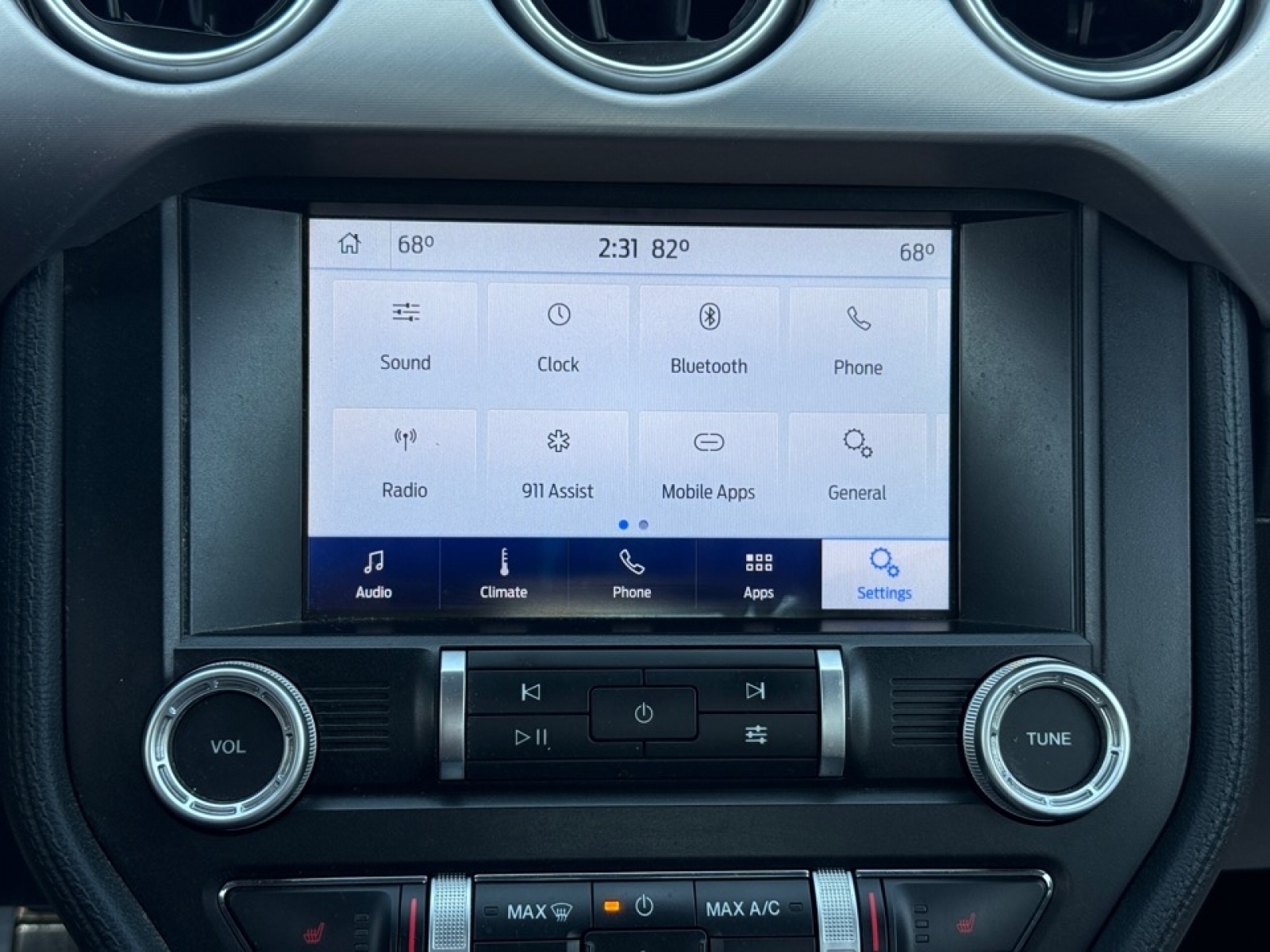 2020 Ford Mustang EcoBoost Premium Convertible, 39624, Photo