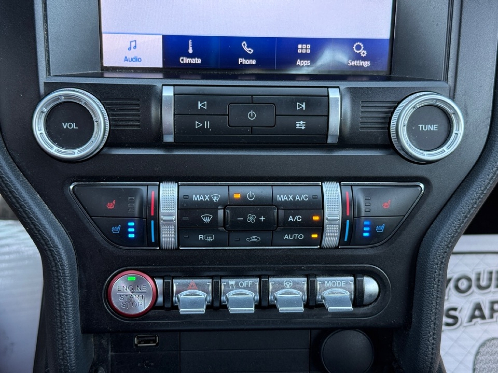 2020 Ford Mustang EcoBoost Premium Convertible, 39624, Photo