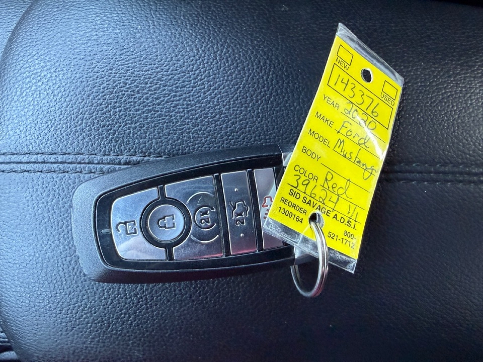 2020 Ford Mustang EcoBoost Premium Convertible, 39624, Photo