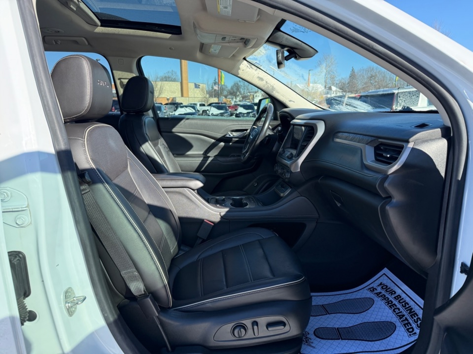 2020 GMC Acadia AWD Denali, 39412, Photo