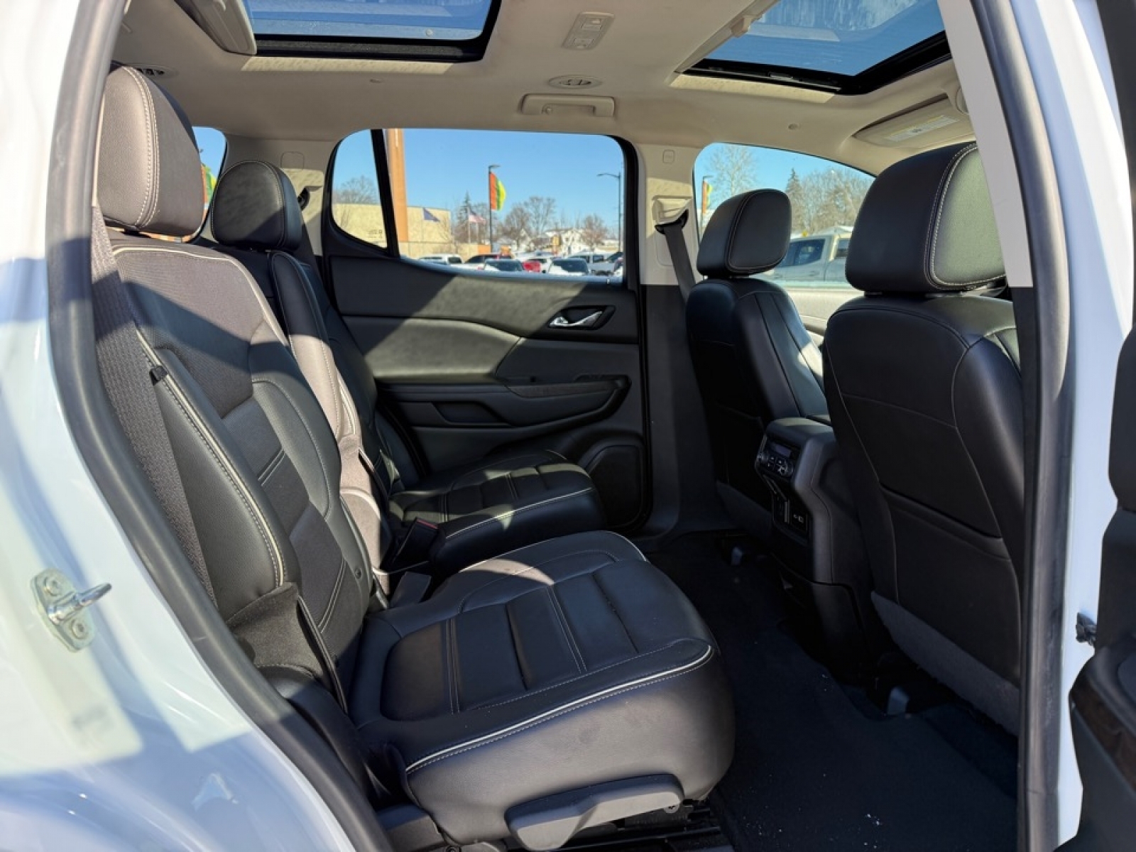 2020 GMC Acadia AWD Denali, 39412, Photo