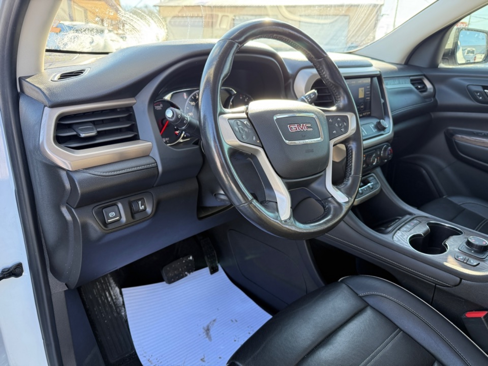 2020 GMC Acadia AWD Denali, 39412, Photo