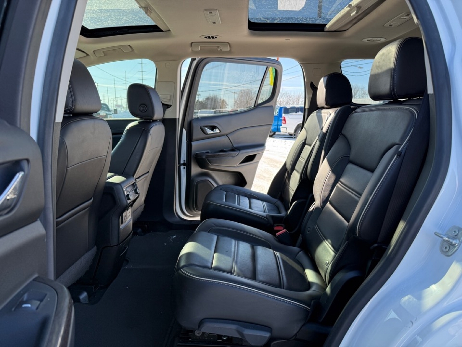 2020 GMC Acadia AWD Denali, 39412, Photo