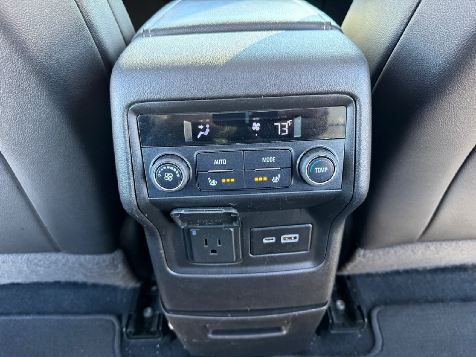 2020 GMC Acadia AWD Denali, 39412, Photo