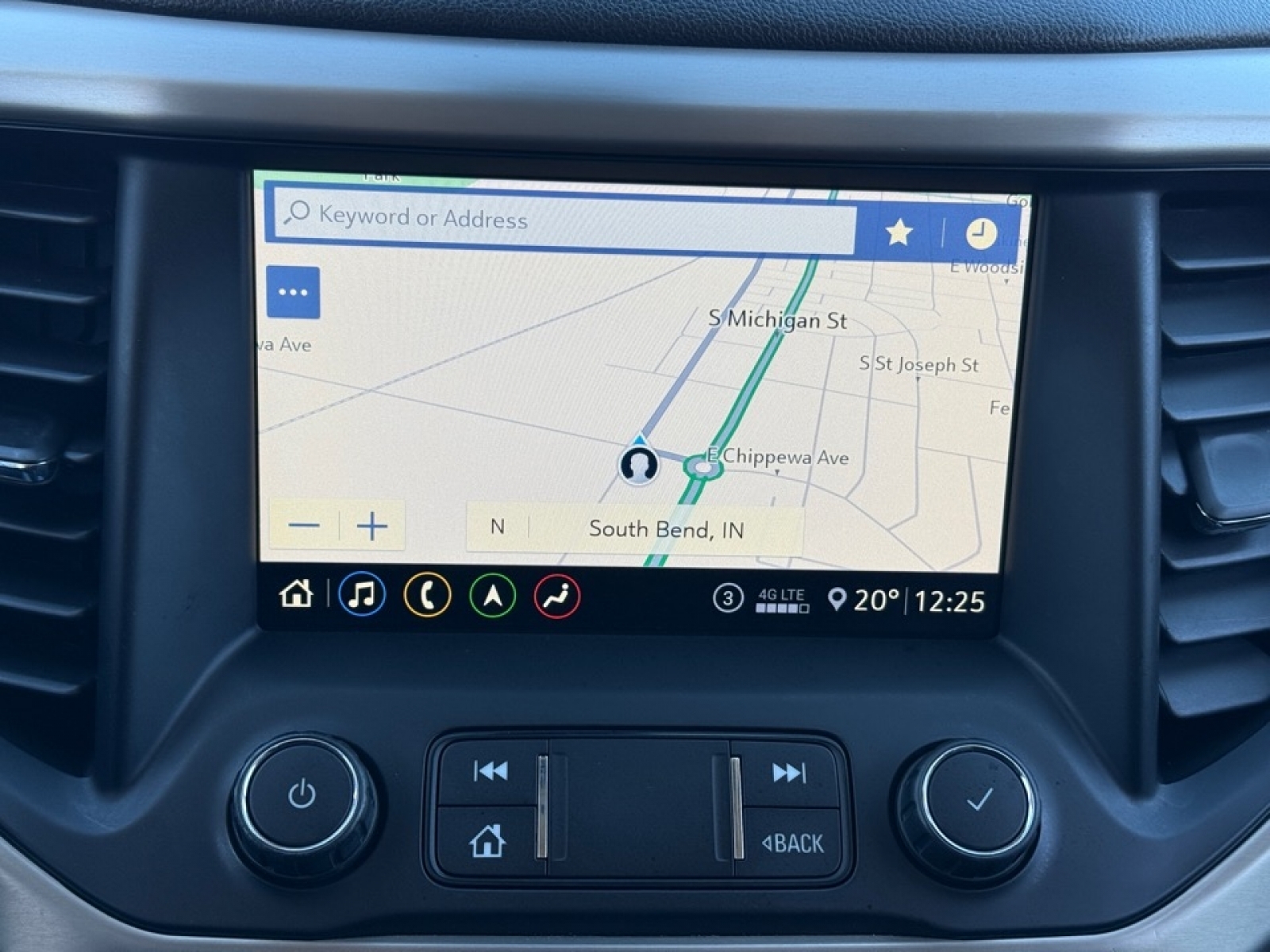 2020 GMC Acadia AWD Denali, 39412, Photo