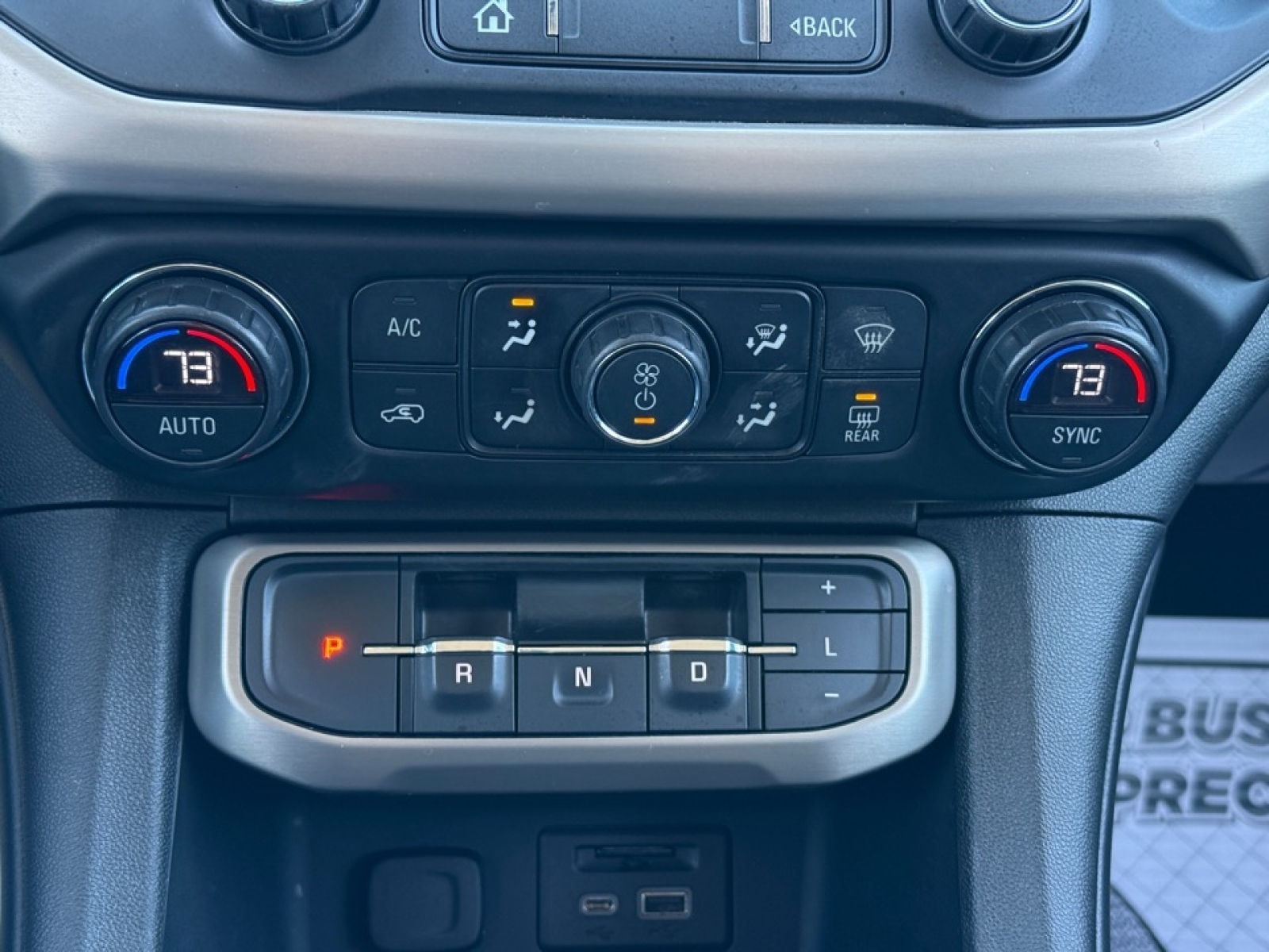 2020 GMC Acadia AWD Denali, 39412, Photo