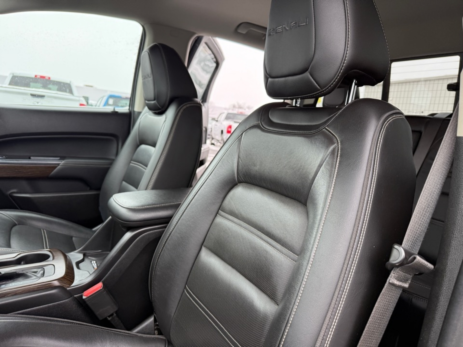 2020 GMC Canyon 4WD Crew Cab Short Box All Terrain - Clo, 38867, Photo