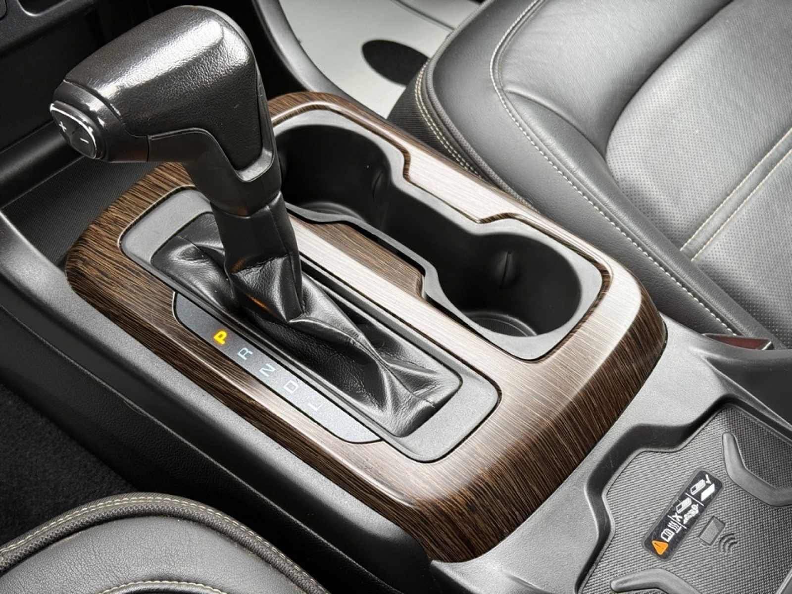 2020 GMC Canyon 4WD Crew Cab Short Box All Terrain - Clo, 38867, Photo