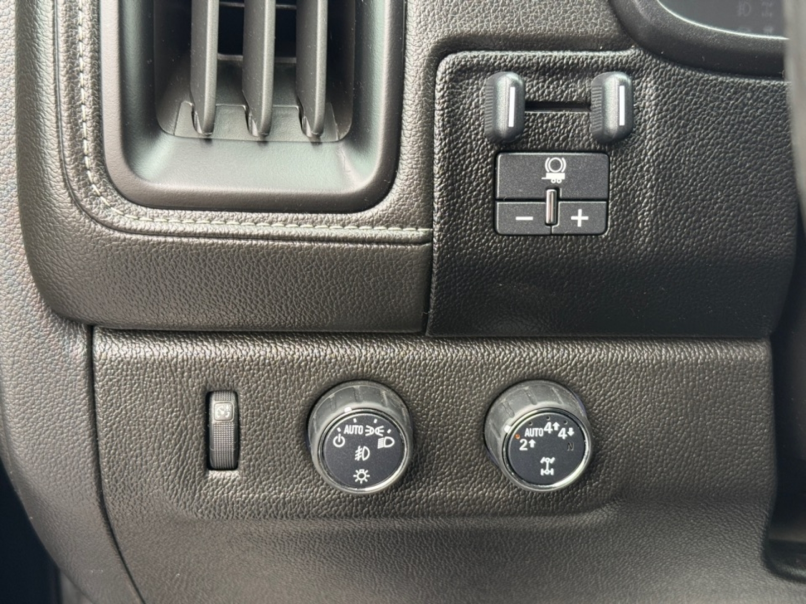 2020 GMC Canyon 4WD Crew Cab Short Box All Terrain - Clo, 38867, Photo