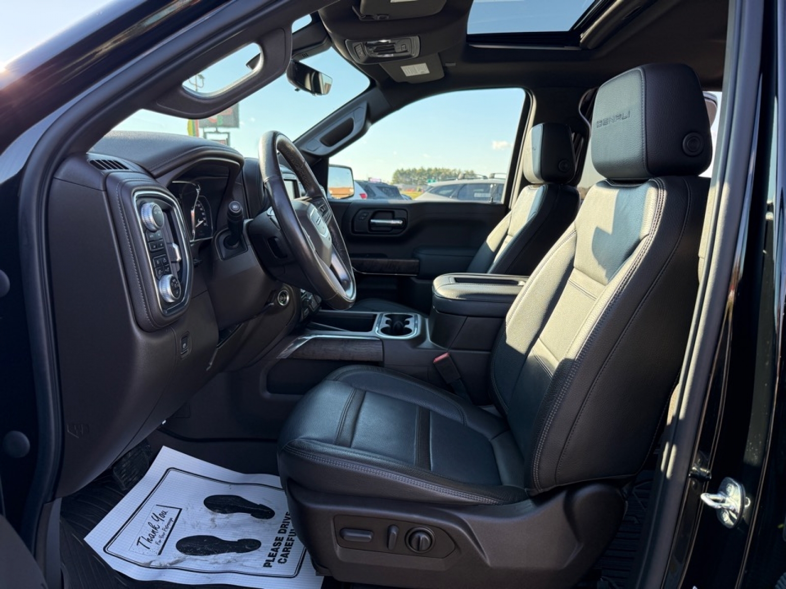 2020 GMC Sierra 1500 4WD Crew Cab Short Box Denali, 39187, Photo