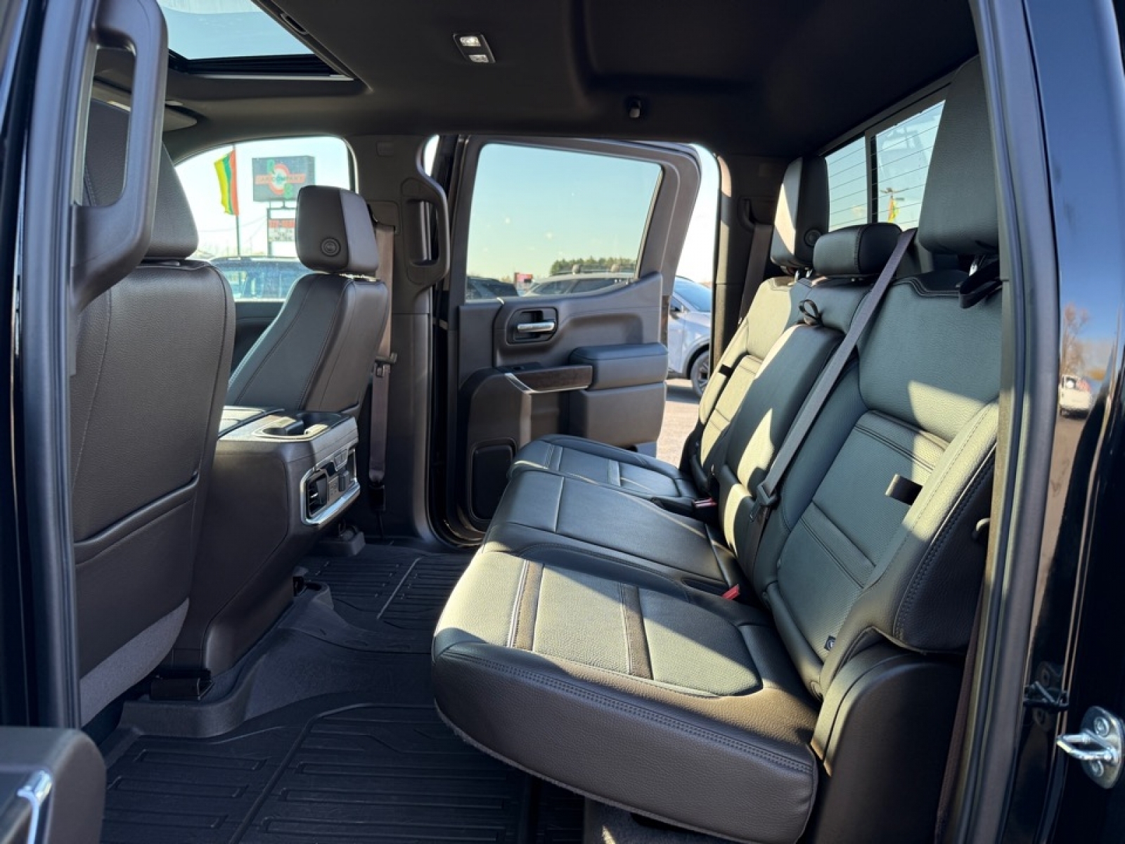 2020 GMC Sierra 1500 4WD Crew Cab Short Box Denali, 39187, Photo