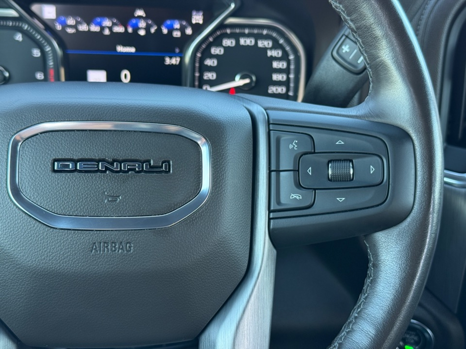 2020 GMC Sierra 1500 4WD Crew Cab Short Box Denali, 39187, Photo