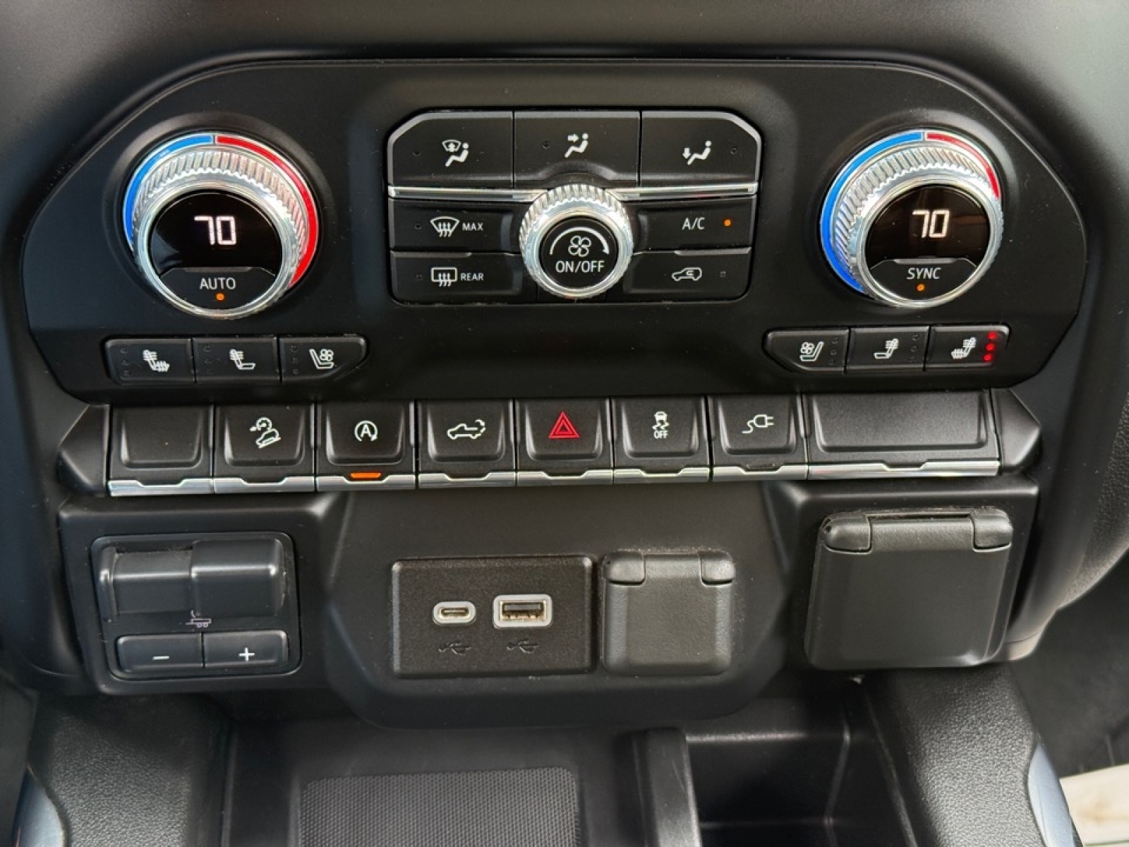 2020 GMC Sierra 1500 AT4, 39344, Photo