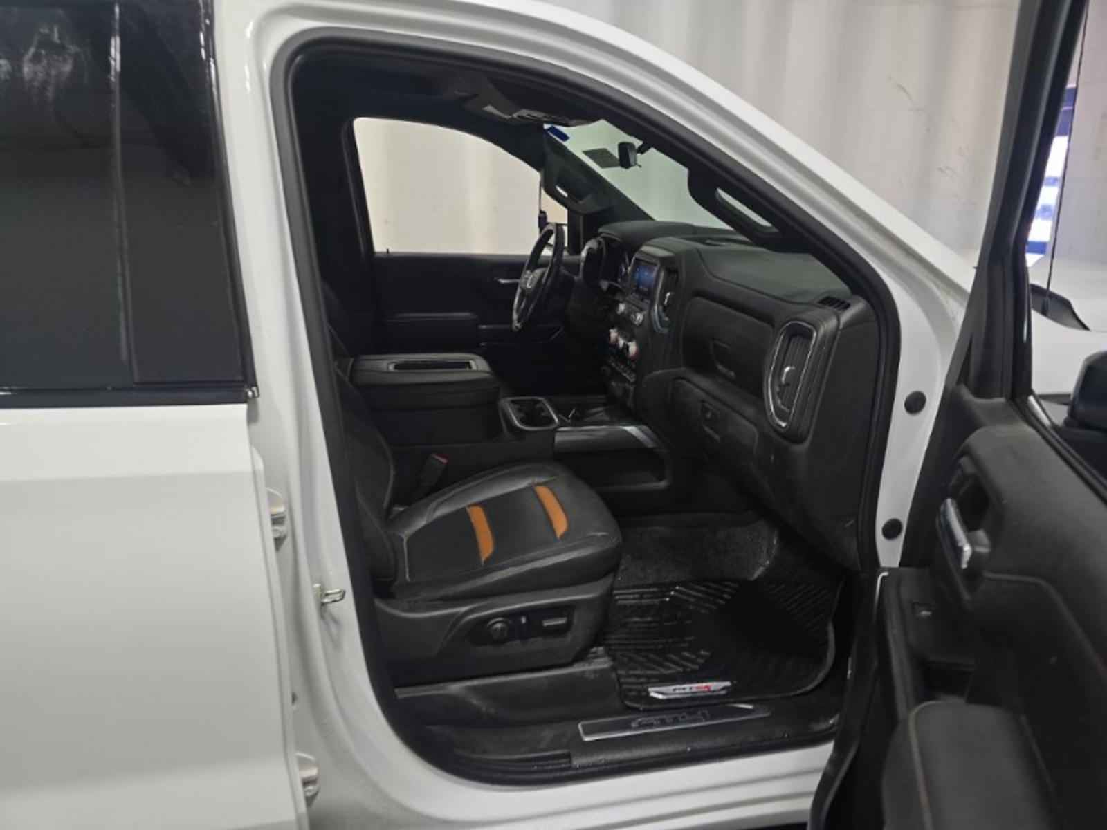 2020 GMC Sierra 1500 AT4, 39875, Photo