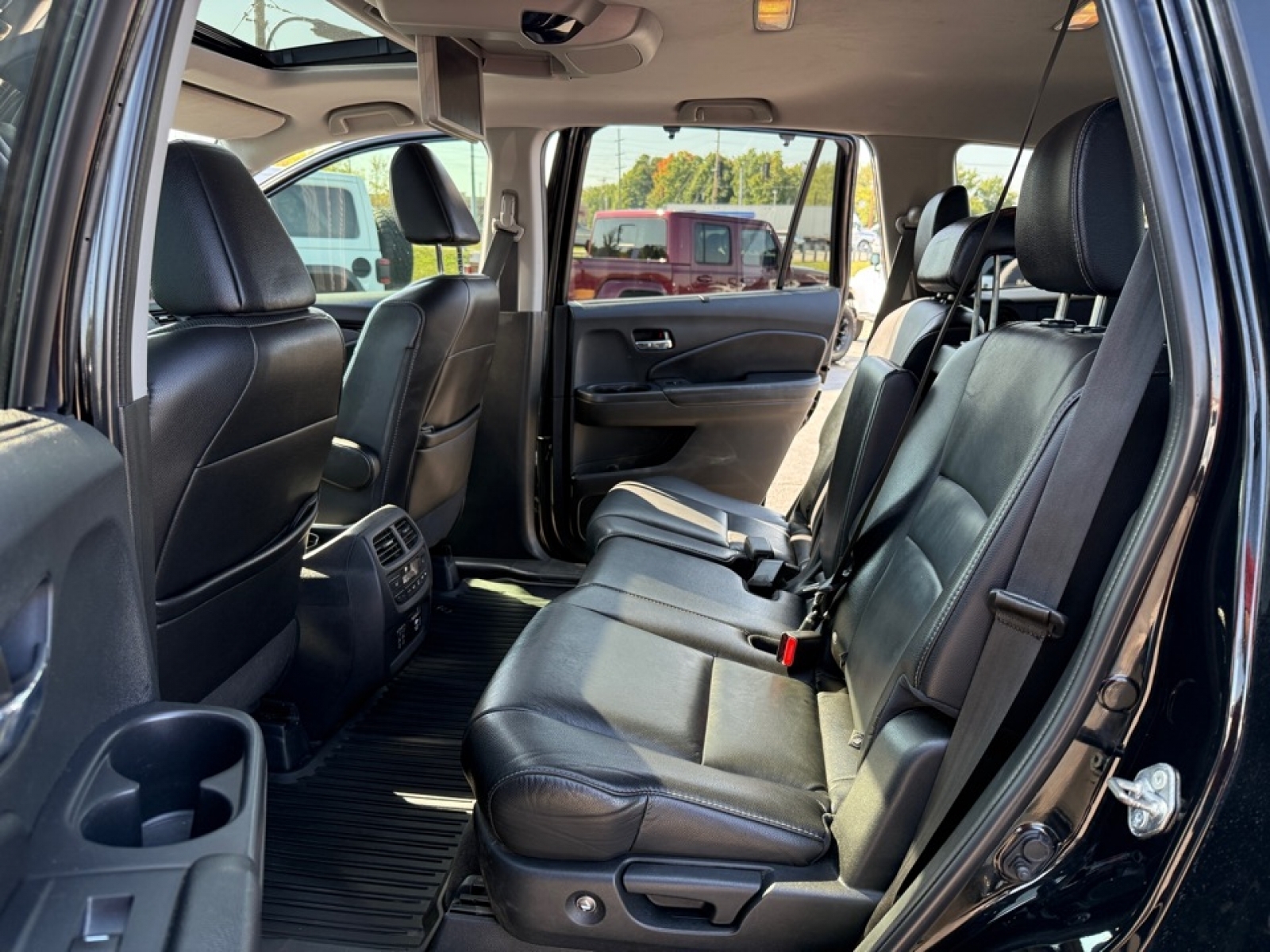 2020 Honda Pilot Touring photo 15