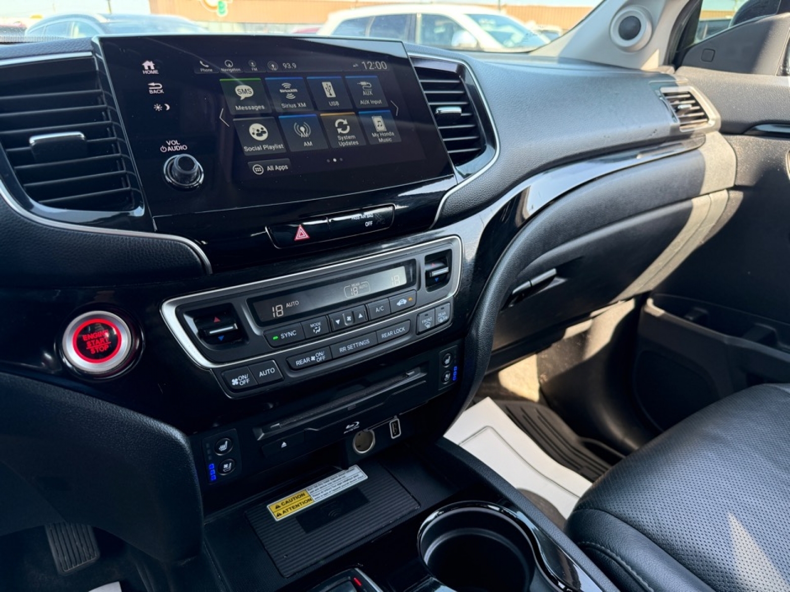 2020 Honda Pilot Touring photo 38