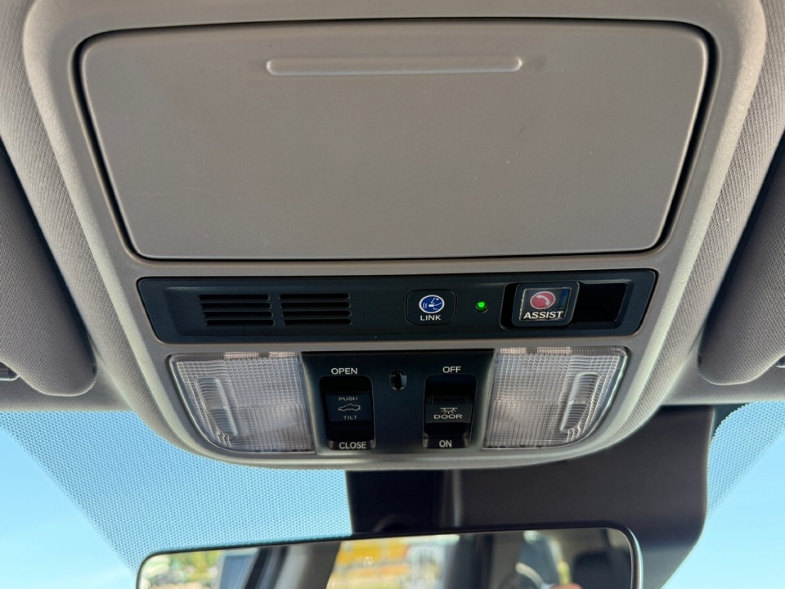 2020 Honda Pilot Touring photo 39