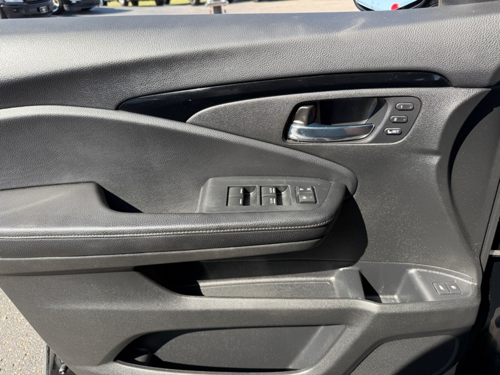 2020 Honda Pilot Touring photo 41