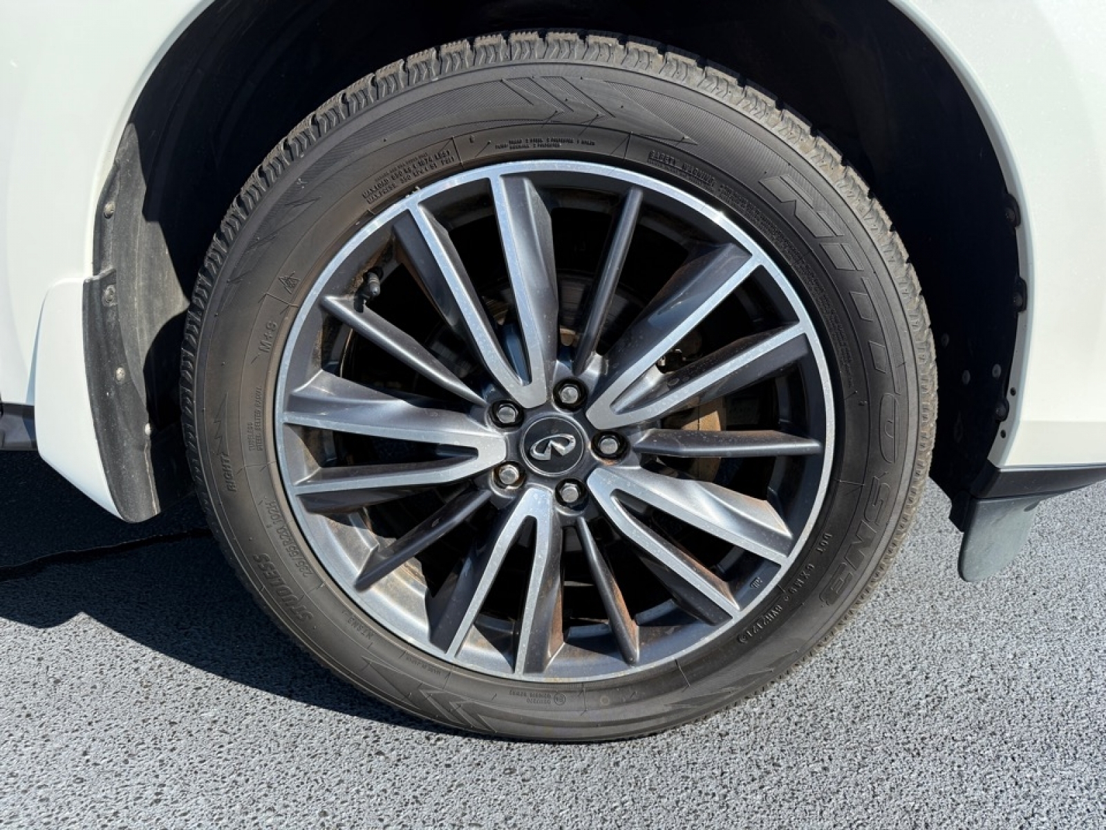 2020 Infiniti QX60 Pure AWD photo 25