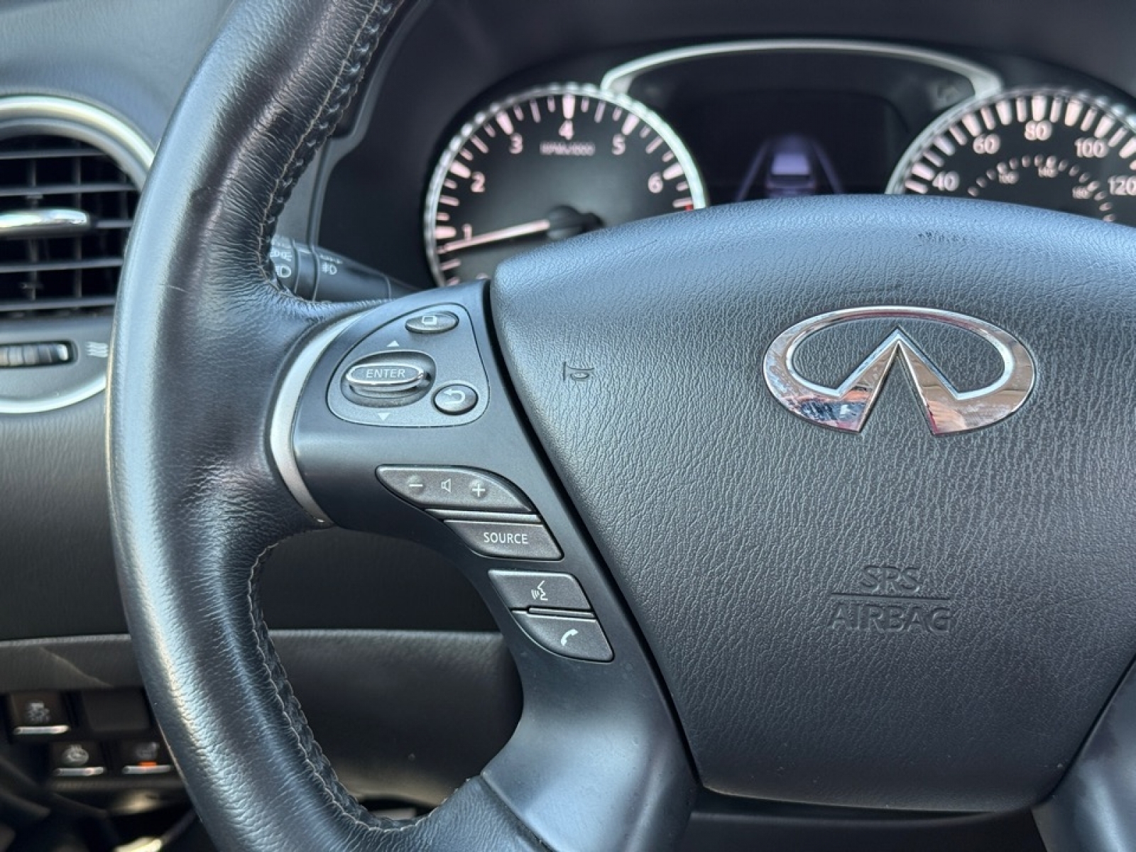 2020 Infiniti QX60 Pure AWD photo 31