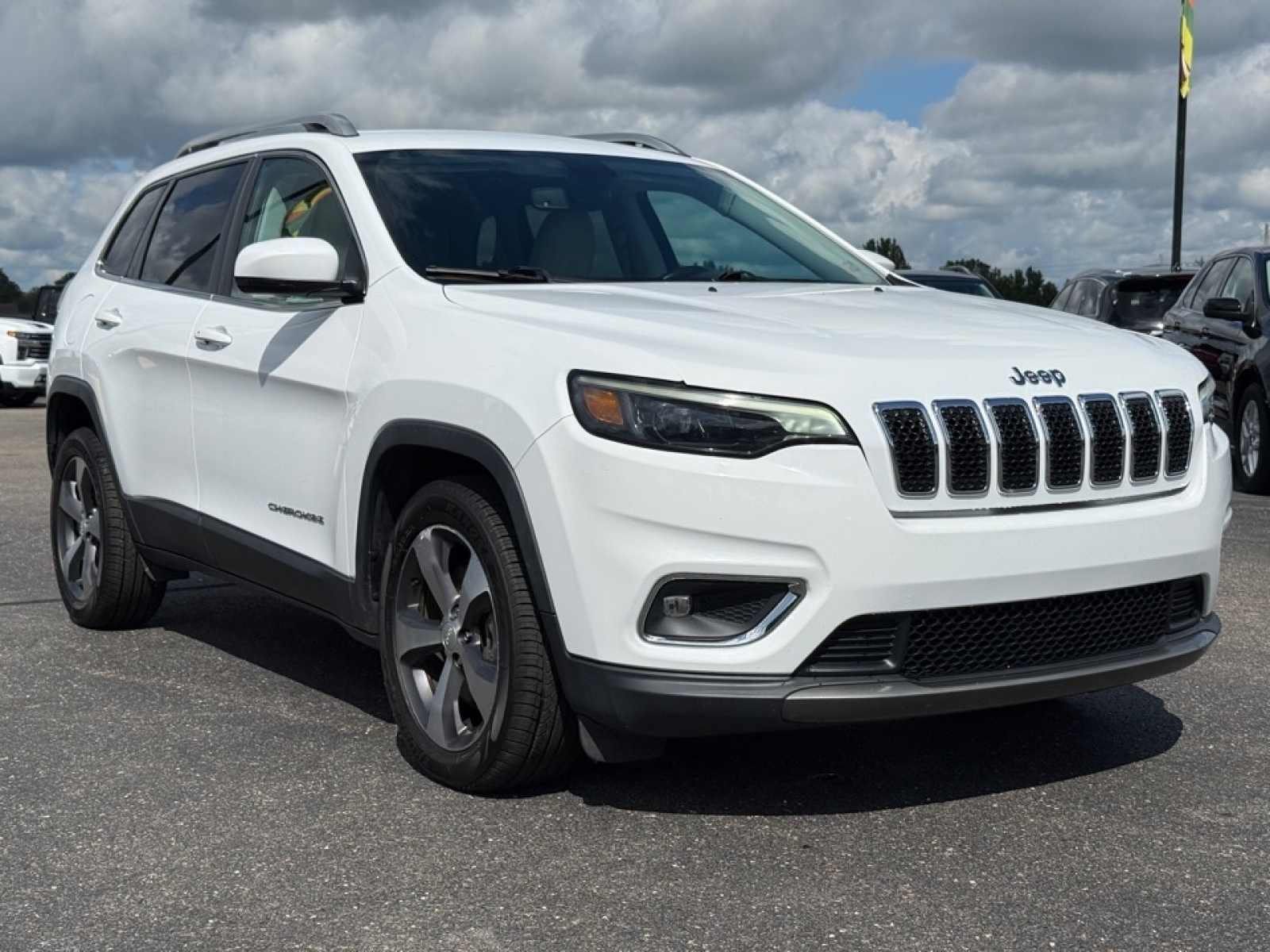 2020 Jeep Cherokee Limited photo 2