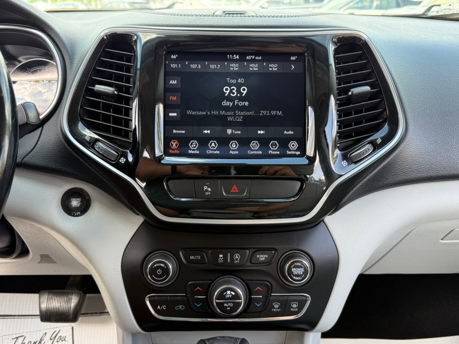 2020 Jeep Cherokee Limited photo 22