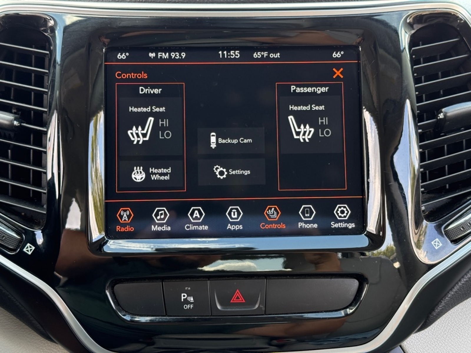 2020 Jeep Cherokee Limited photo 27