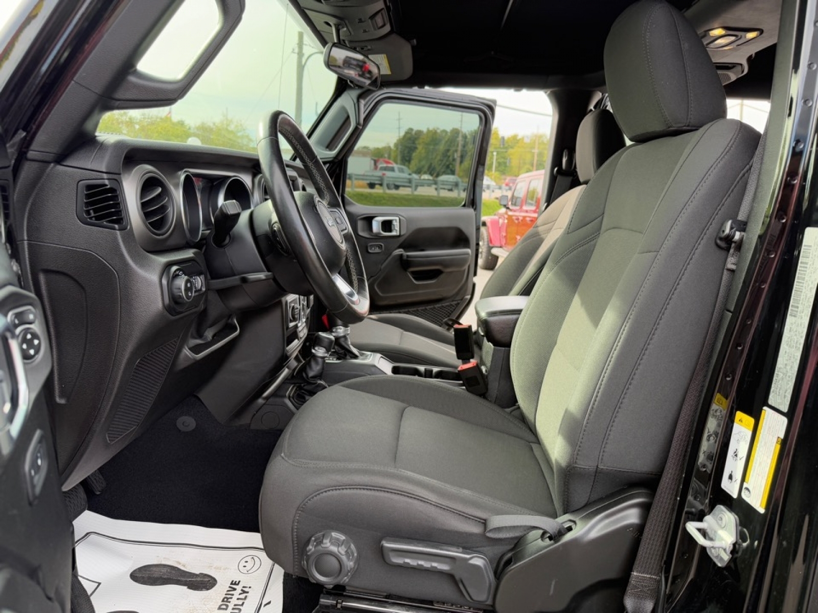 2020 Jeep Gladiator Sport S 4X4, 38974, Photo