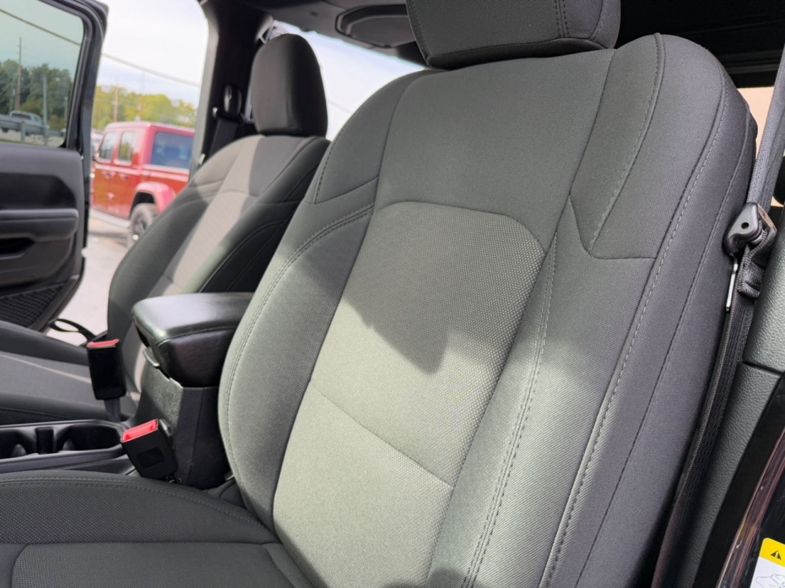 2020 Jeep Gladiator Sport S 4X4, 38974, Photo