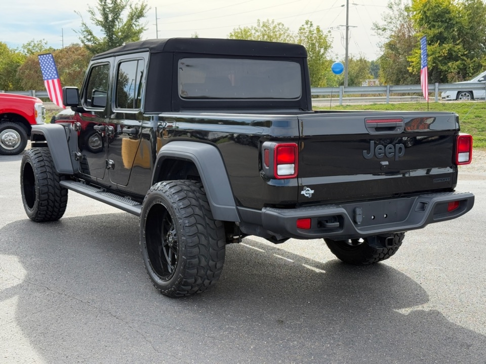 2020 Jeep Gladiator Sport S 4X4, 38974, Photo