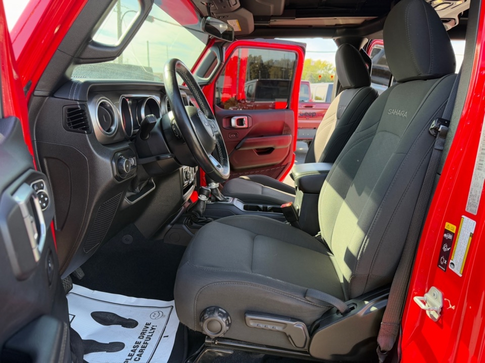 2020 Jeep Wrangler Unlimited Sahara, 38975, Photo
