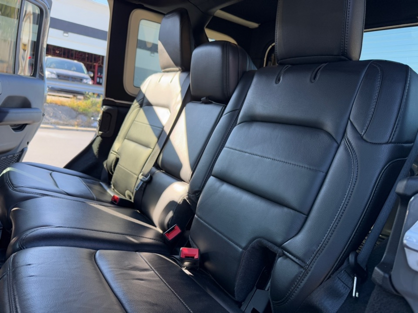 2020 Jeep Wrangler Unlimited Sahara Altitude, 39028, Photo