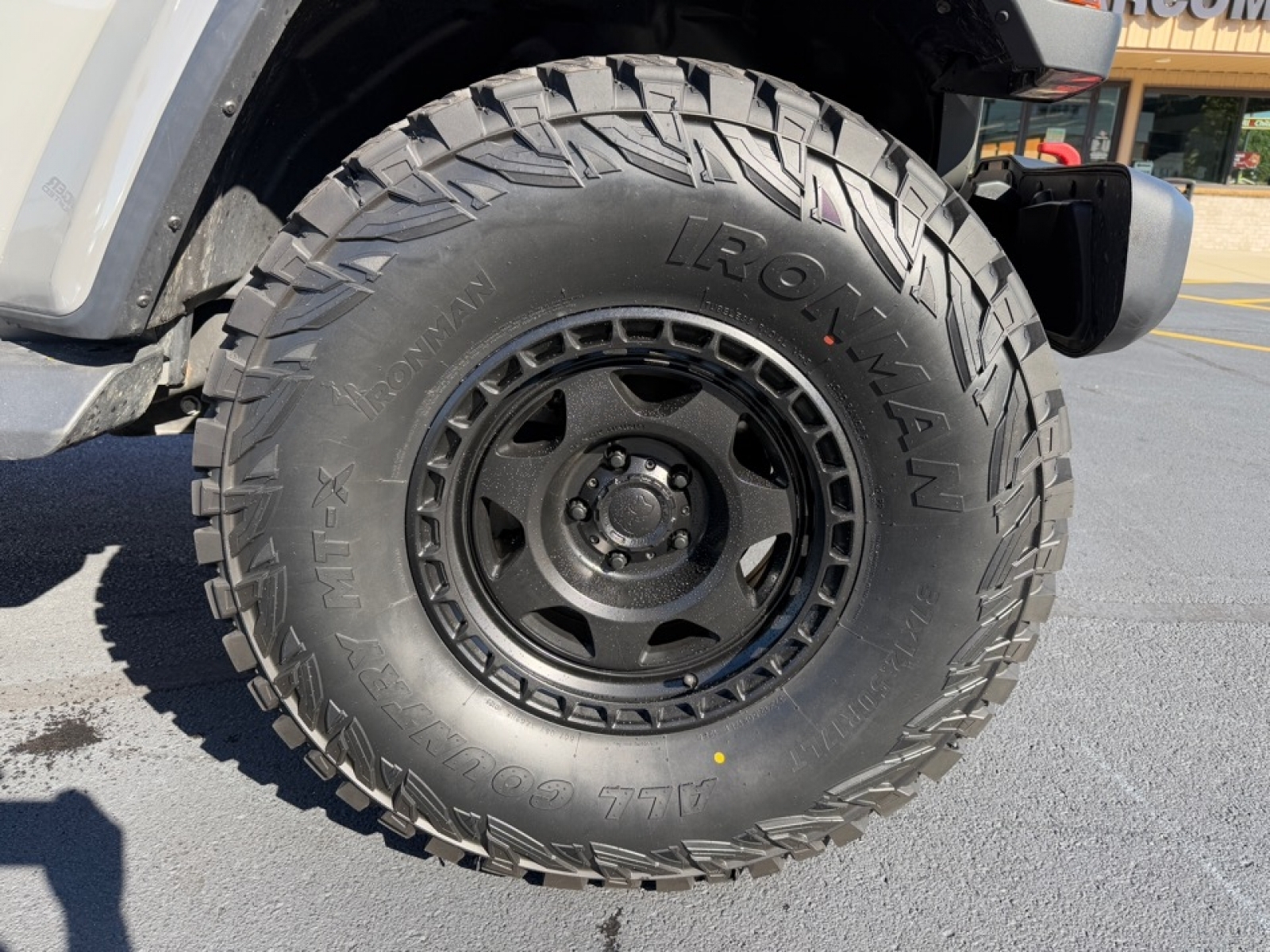 2020 Jeep Wrangler Unlimited Sahara Altitude, 39028, Photo