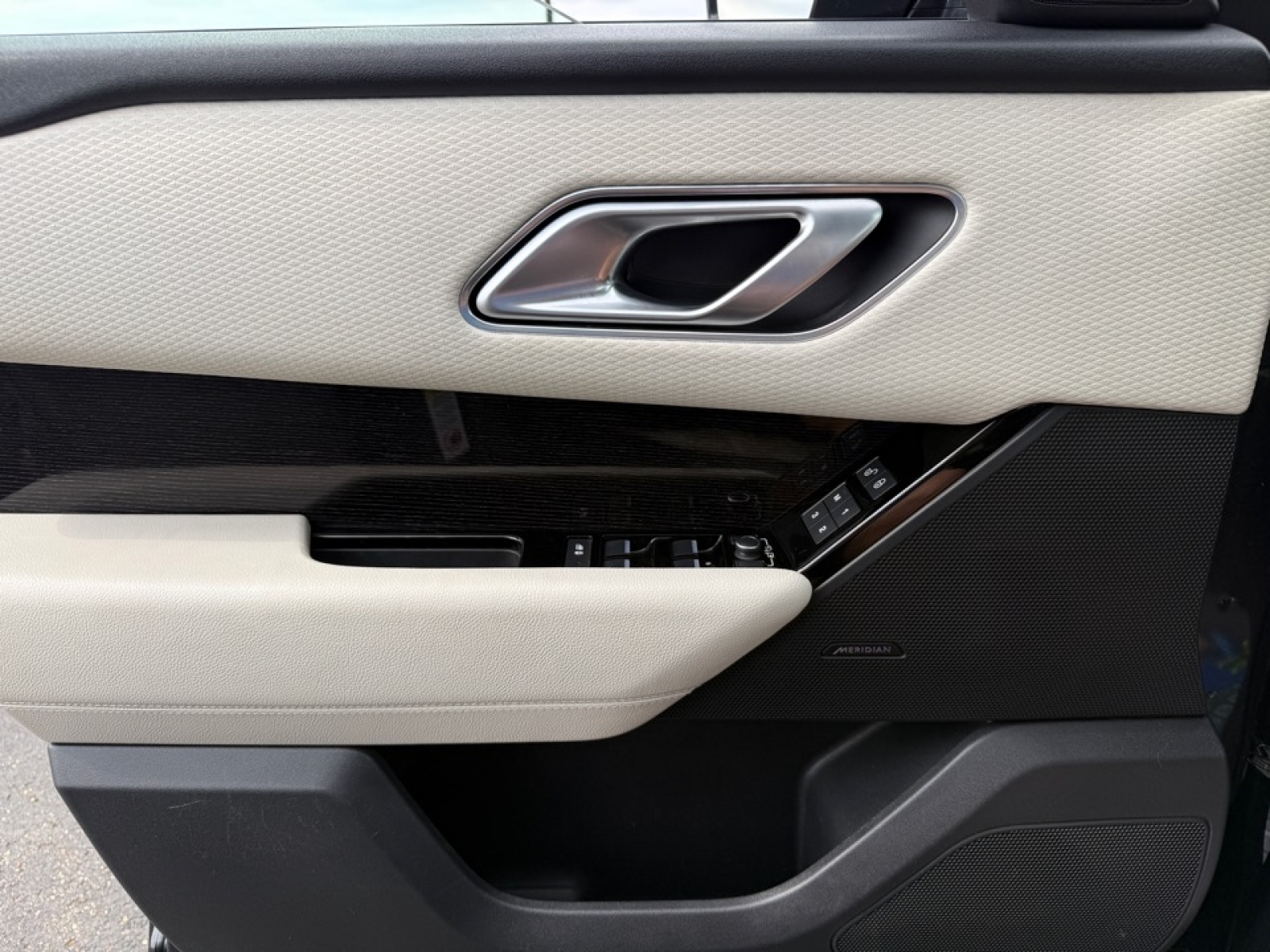 2020 Land Rover Range Rover Velar P250 S, 39662, Photo