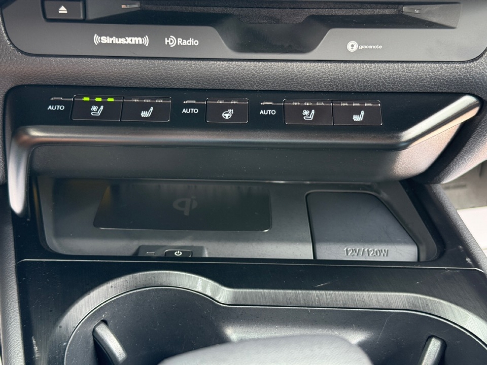 2020 Lexus UX 250h photo 11