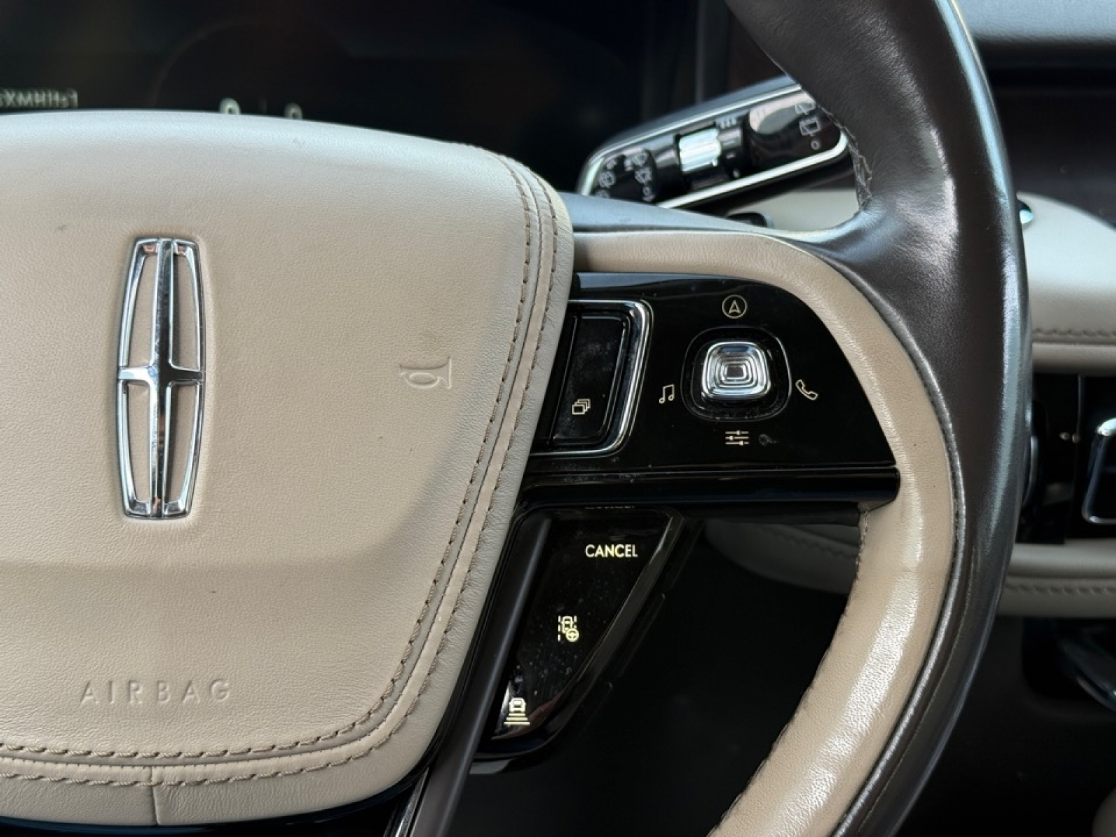 2020 Lincoln Aviator Reserve, 39273, Photo