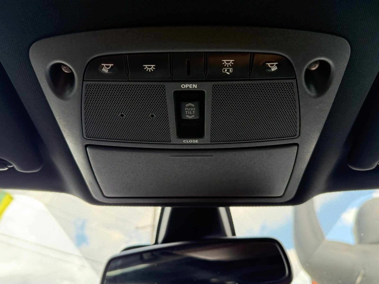 2020 Nissan Maxima SR Xtronic CVT, 38765, Photo