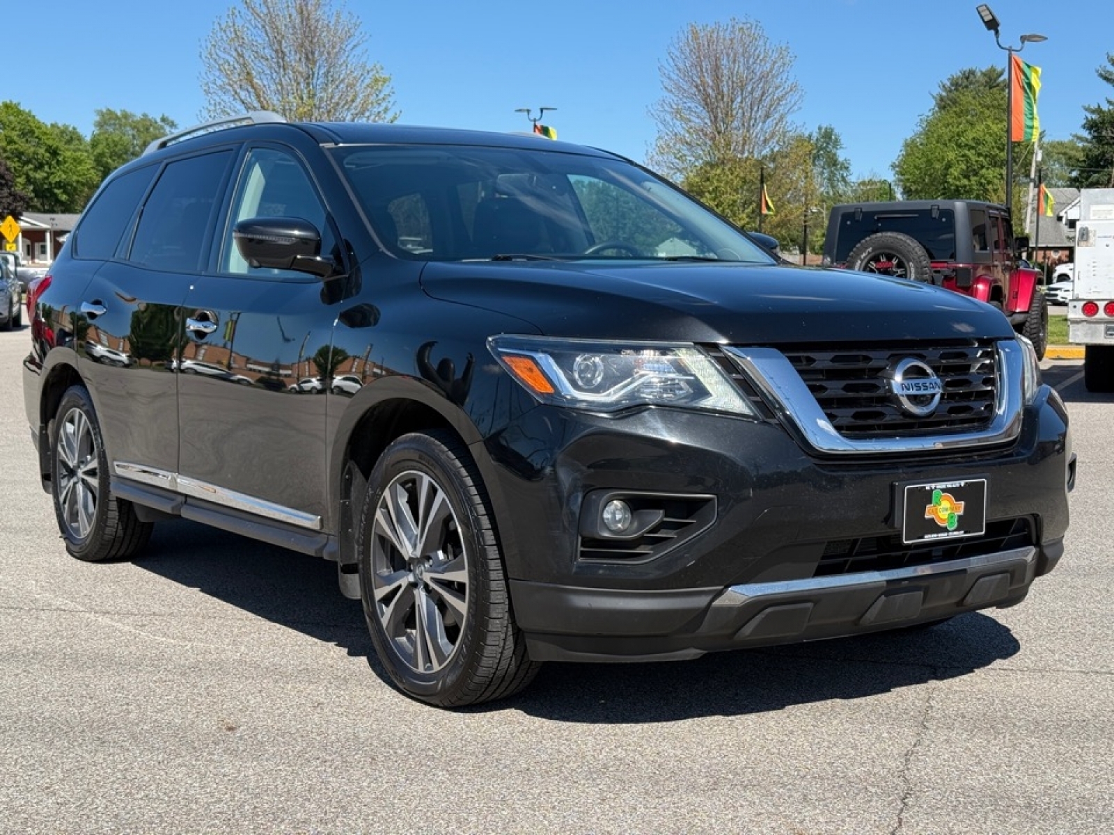 2020 Nissan Pathfinder Platinum 4WD, 38390, Photo