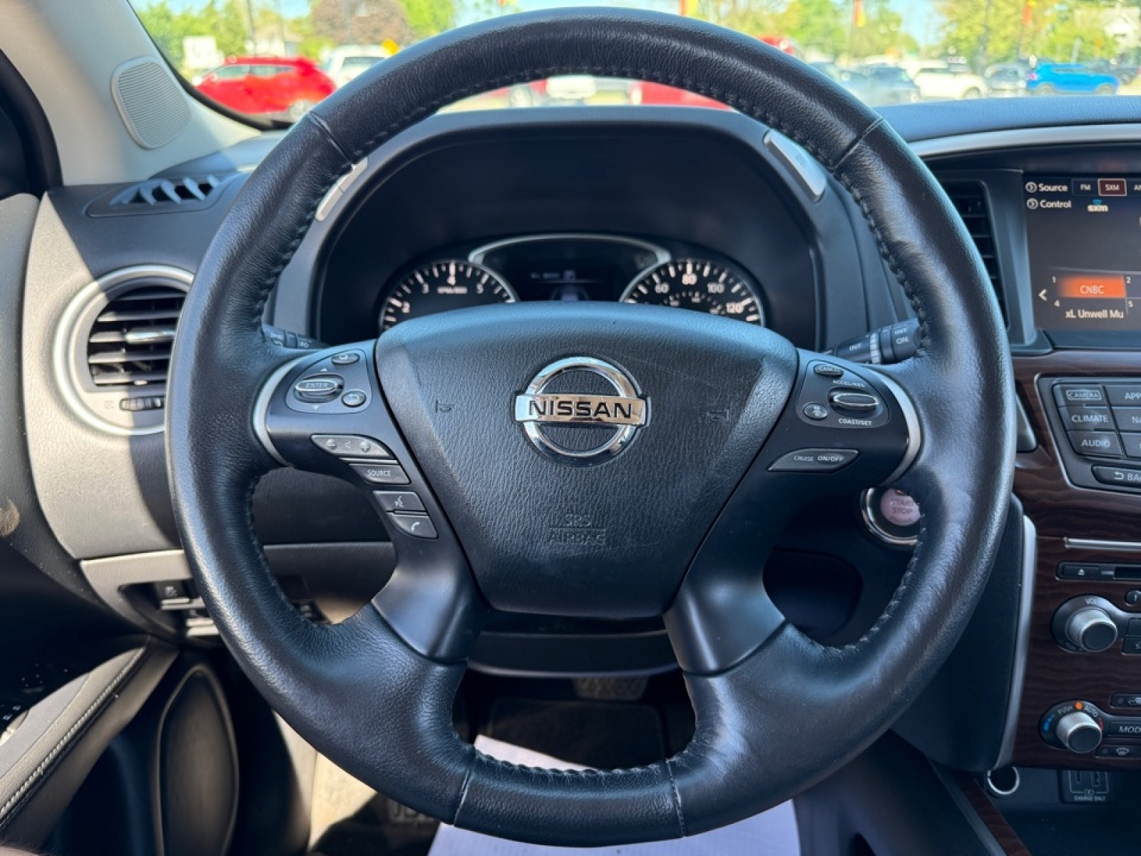 2020 Nissan Pathfinder Platinum 4WD, 38390, Photo